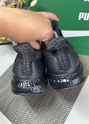 Оригінальні кросівки adidas boost 4