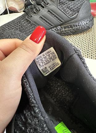 Оригінальні кросівки adidas boost 6