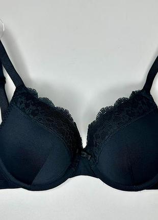 Бюстгальтер ліфчик класичний гладкий  з мереживом m&s - чорний, 65с