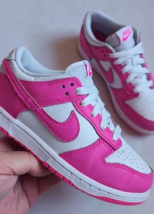 Оригінальні nike  р33.5 довжина устілки по факту 21.5см