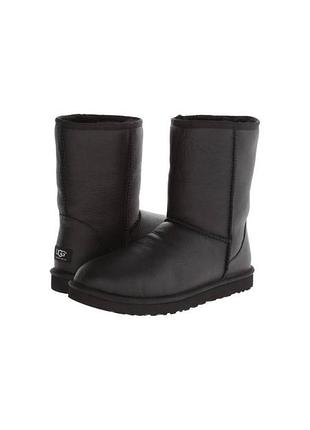 Женские угги средние кожаные черные средние ugg classic short ii black leather
