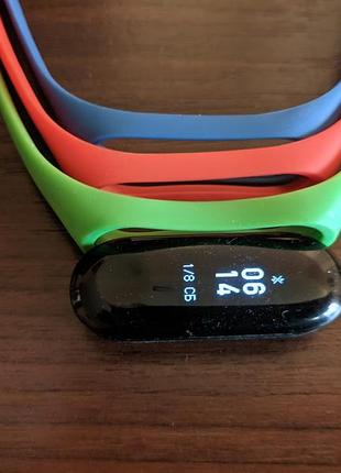 Три новых ремешка браслета на xiaomi mi band 3/4 miband 3/4 ми бенд 3/4 одним лотом
