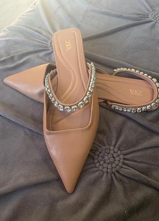Мюлі жіночі zara бежеві