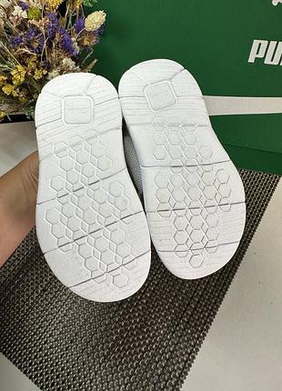 Оригінальні кросівки clarks 4