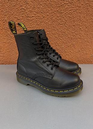 Оригінальні високі шкіряні класичні крутезні жіночі черевики dr.martens 1460 p 36 розмір 22.5 см чорного кольору