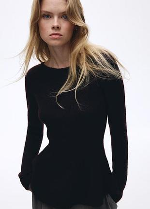 Черный базовый женский лонгслив трикотаж в джемпер рубчик р. 8 s massimo dutti жёсткий лонгслив в рубчик