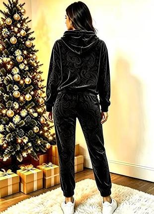 Спортивный костюм 3