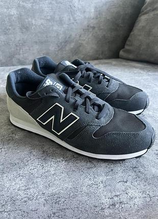 Кросівки new balance. нові, шкіряні, розмір 45. куплені в англії, не підійшов розмір.