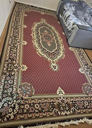 Продам килим 4,6 м на 2.38 м