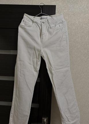 Джинси жіночі zara білі