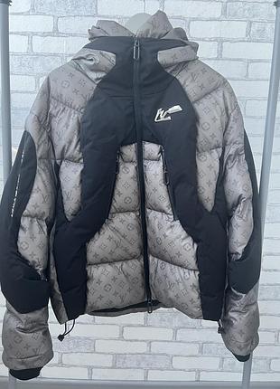 Зимова куртка louis vuitton 2054 monogram black/grey. крутезна куртка , яка змінює колір в залежності від температури .