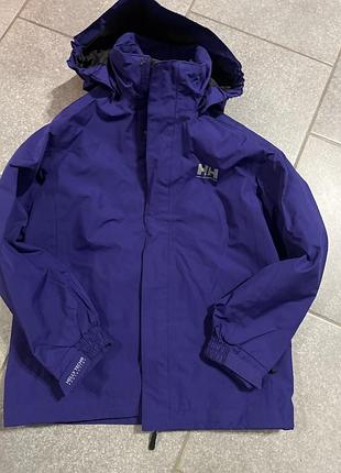 Спортивна куртка фірми helly hansen