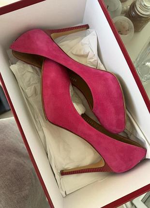 Туфлі на підборах ferragamo