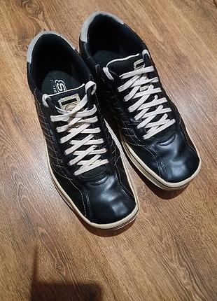 Продам мужские кожаные кроссовки бренда skechers