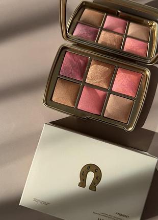 Hourglass  ambient lighting palette  палітра