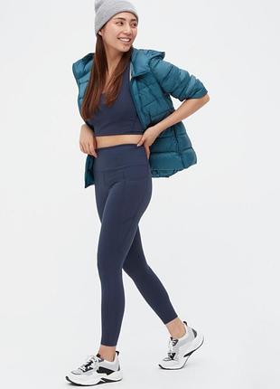 Uniqlo спортивний комплект легінси з топом темно-синього кольору