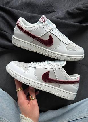 Кросівки жіночі nike dunk low sail burgundy crush