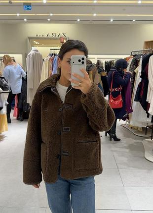 Двухсторонняя дубленка zara