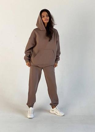 Женский костюм с капюшоном