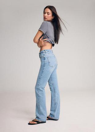 Джинсы женские прямые stradivarius d98
