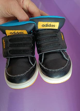 Ботинки adidas 4
