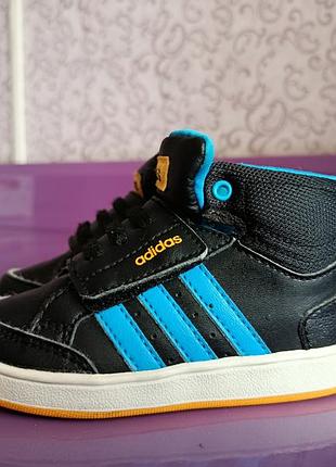 Ботінки adidas