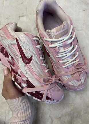 Nike initiator custom pink 3