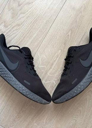 Кросівки чоловічі nike revolution 5 чорні