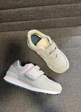 Оригінальні кросівки дитячі на липучці new balance