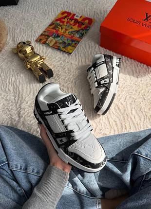 Louis vuitton trainer white black 6