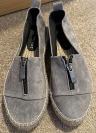 Еспадрільї жіночі mint velvet сірі замшеві.camilla grey zip espadrille gray