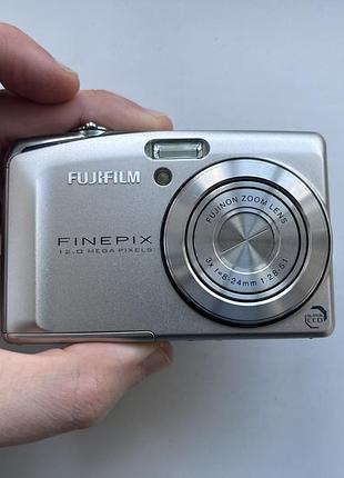 Фотоаппарат fujifilm fine pix f50 fd винтажная камера 2000х комплект + клетка 4 гб