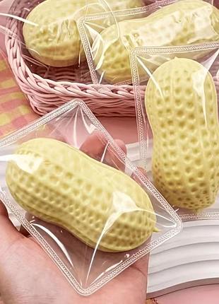Детская игрушка антистресс, сквиш арахис, орех 10 см