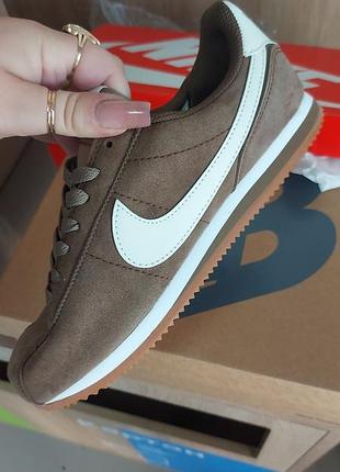 Кросівки унісекс nike cortez коричневі