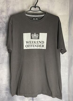 Футболка weekend offender