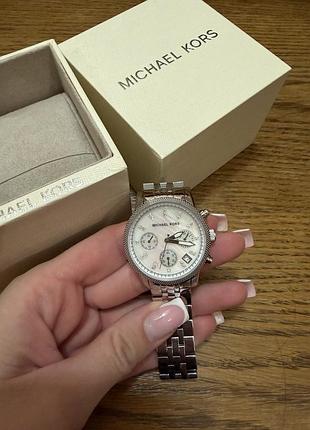 Годинники жіночі michael kors сріблясті з кристалами swarovski, діаметр 36 мм