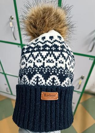 Шапка з помпоном  barbour