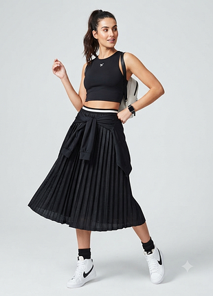 Спортивна плісирована мідіспідниця з перфорацією, плісе asos
