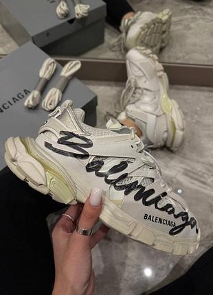 Жіночі кросівки balenciaga track signature dirty white black🤍