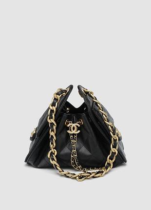 Сумка шанел 25 micro handbag in grained calfskin black/gold