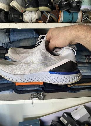 Чоловічі бігові кроссівки без шнурків nike epic phantom react flyknit в расцветке «hydrogen blue