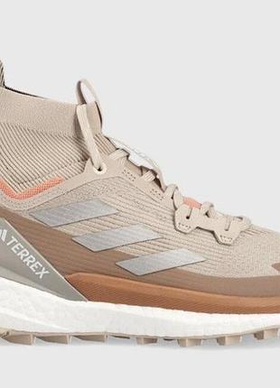 Жіночі високі кросівки *adidas*