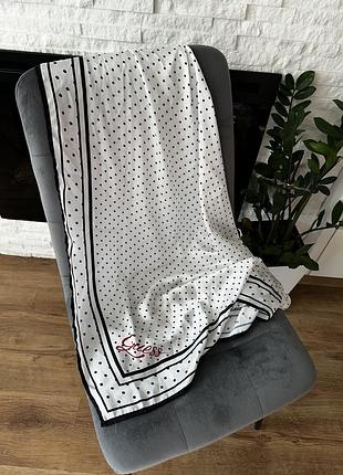 Хустка guess 2