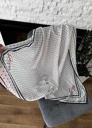 Хустка guess 5