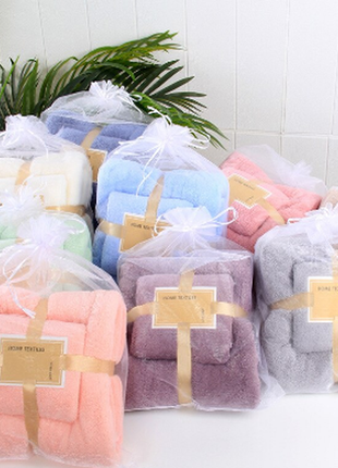 Набір рушників в подарунковій упаковці