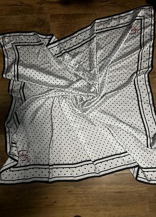 Хустка guess