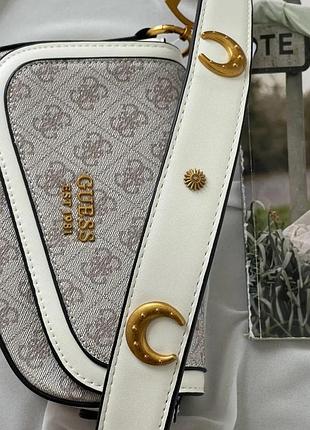 Женская сумка седло 23х15х5 см из канвы от guess сумочка с ремешком через плечо и ручкой гесс