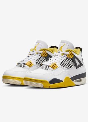 Кросівки чоловічі nike air jordan 4 retro white