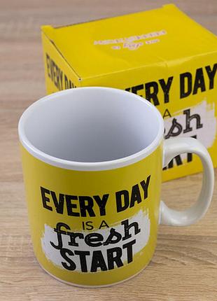Кружка гигант every day is a fresh start 15х12,5 см 1 л керамика pc1-2709
