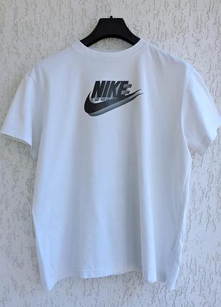 Футболка nike мужская белая оверсайз